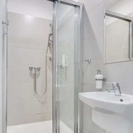 Mariacka 13 Wygodne Spanie P10 Centrum Daire *